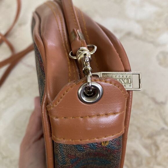 Contessa Da Vinci Paisley Print Faux Leather Crossbody & 2 Matching Clutches - Picture 14 of 15